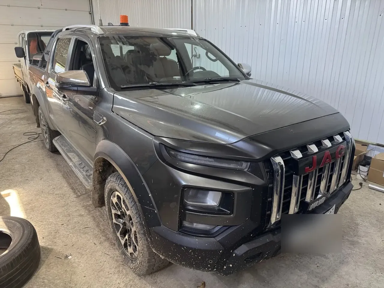 Автомобиль в мастерской